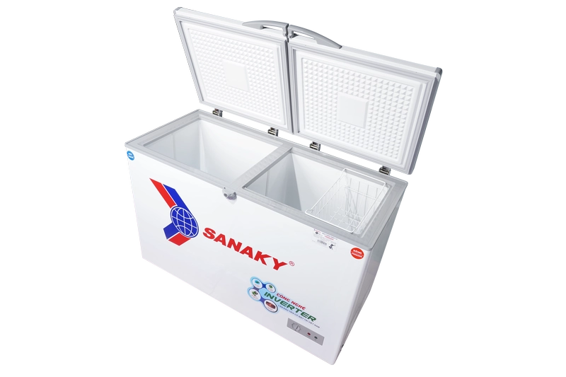 2 ngăn 1 ngăn đông 1 ngăn mát riêng biệt trên tủ đông sanaky